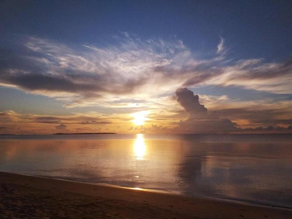 Mecaja Beach House Roxas  エクステリア 写真