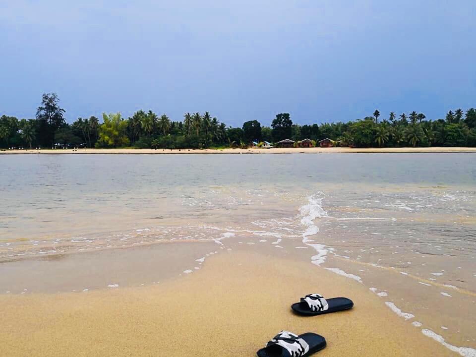 Mecaja Beach House Roxas  エクステリア 写真