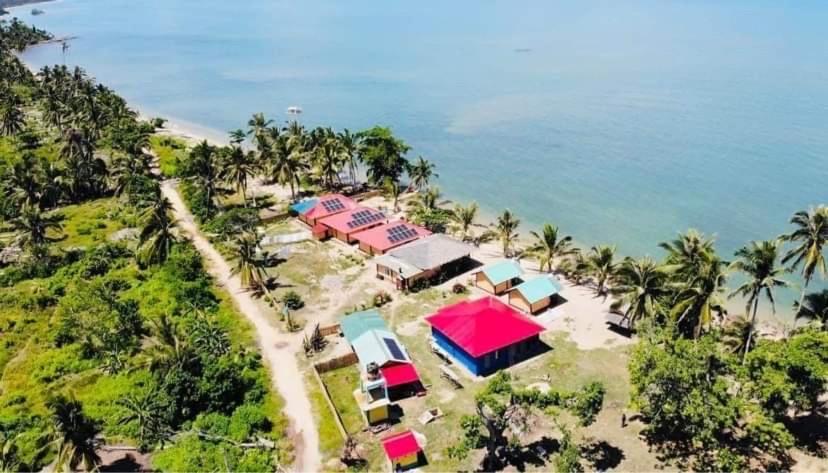 Mecaja Beach House Roxas  エクステリア 写真
