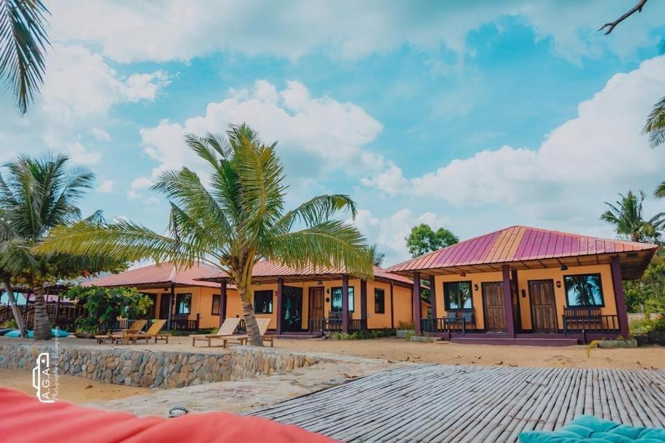 Mecaja Beach House Roxas  エクステリア 写真