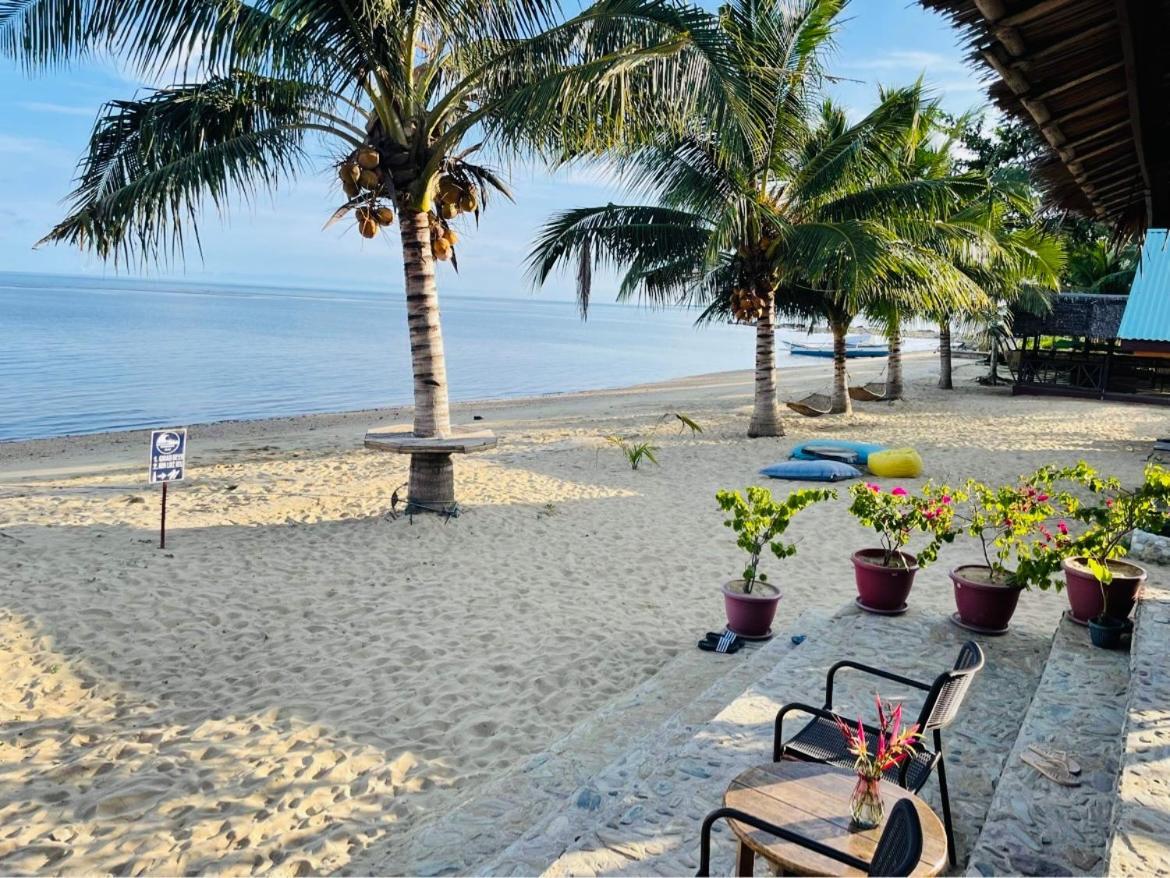 Mecaja Beach House Roxas  エクステリア 写真