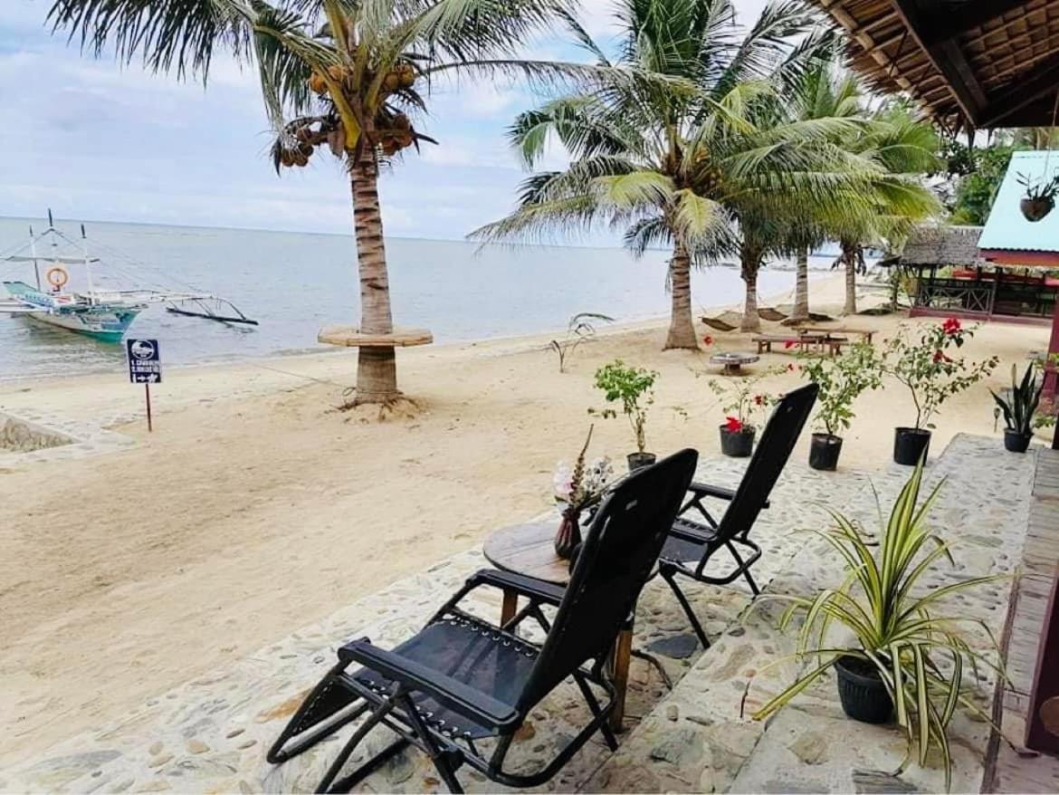 Mecaja Beach House Roxas  エクステリア 写真